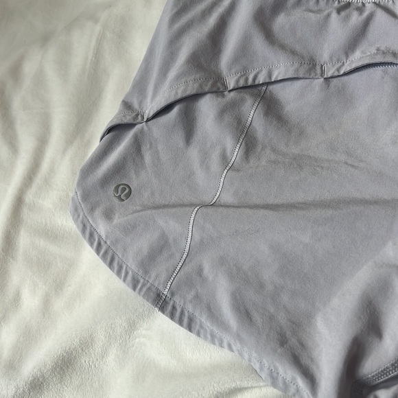 Lululemon speed up shorts size 2 - Picture 3 of 5